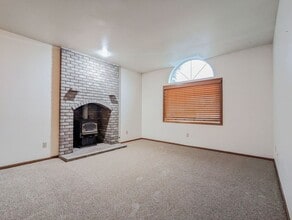 6721 62nd Pl NE in Marysville, WA - Foto de edificio - Building Photo