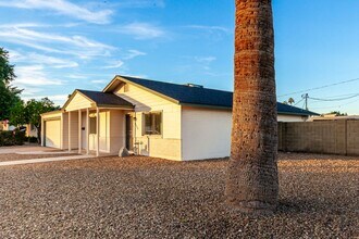 8450 E Indianola Ave in Scottsdale, AZ - Building Photo - Building Photo