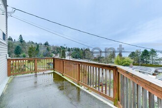 10123 Cornell Ave S in Seattle, WA - Building Photo - Building Photo