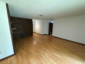 2008 Lohman Ct in Tallahassee, FL - Building Photo - Building Photo