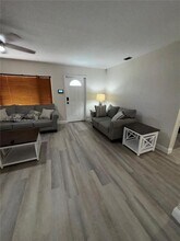 649 W Evanston Cir in Fort Lauderdale, FL - Building Photo - Building Photo
