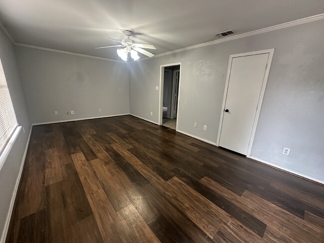 4810 35th St in Lubbock, TX - Foto de edificio - Building Photo