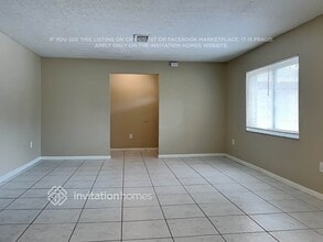 26740 Magnolia Blvd in Lutz, FL - Building Photo - Building Photo