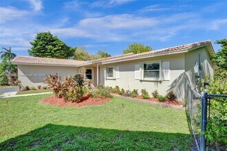 4103 NW 75th Ave in Coral Springs, FL - Building Photo - Building Photo