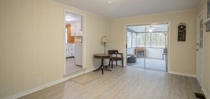 240 Adams Rd in Bloomingdale, GA - Building Photo - Building Photo