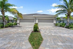 4264 Lemongrass Dr in Ft. Myers, FL - Building Photo