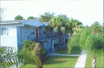 Trailwinds Apartments in Orlando, FL - Foto de edificio - Building Photo