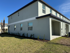 36178 Risa Michele St in Zephyrhills, FL - Building Photo - Building Photo