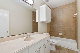 3576 Link Valley Dr. in Houston, TX - Building Photo - Building Photo