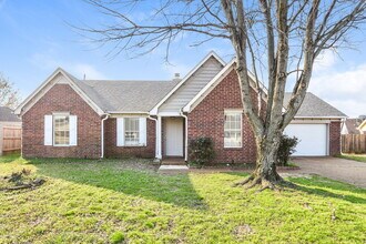 2570 Appling Glen Dr in Memphis, TN - Building Photo - Building Photo