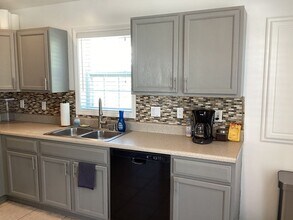 H16 Miriam St in Key West, FL - Building Photo - Building Photo
