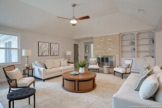 6019 Royal Breeze, Unit 9 in San Antonio, TX - Building Photo - Building Photo