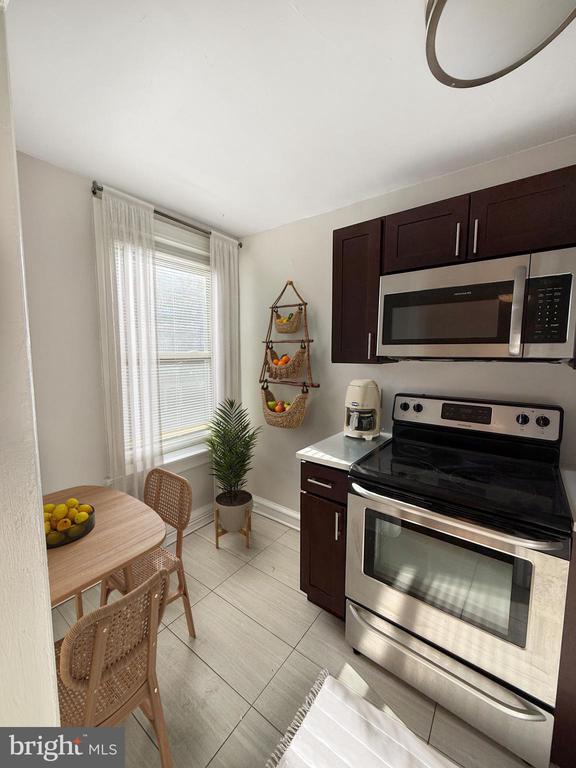 property at 4605 Chester Ave