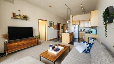 2650 University Ave W, Unit 323 in St. Paul, MN - Building Photo - Building Photo