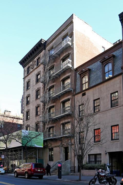 76 Irving Pl in New York, NY - Building Photo