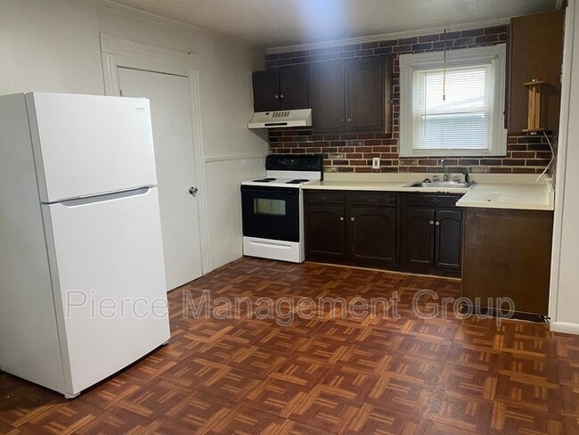 308 Bartlett St in Manchester, NH - Building Photo - Building Photo