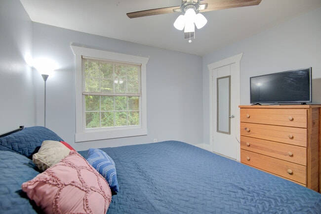 636 Chipley Ave, Unit 5 in Charlotte, NC - Building Photo - Building Photo