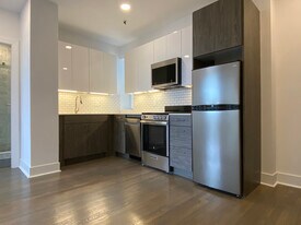 29 Peterborough St, Unit 20 in Boston, MA - Building Photo