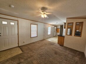 6 Orchard Grv in New Hartford, NY - Building Photo - Building Photo