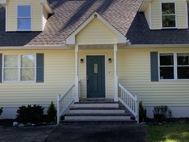 921 Hurricane Ct in New Bern, NC - Building Photo - Building Photo