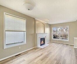 2397 Molnau Ct in Chaska, MN - Building Photo - Building Photo