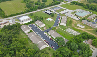 Quail Run at Meadow Springs in Mountain Home, AR - Foto de edificio - Building Photo