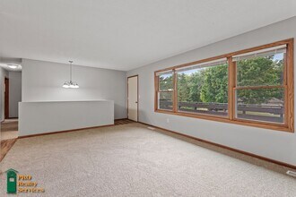 10135 29th Ave N in Minneapolis, MN - Building Photo - Building Photo