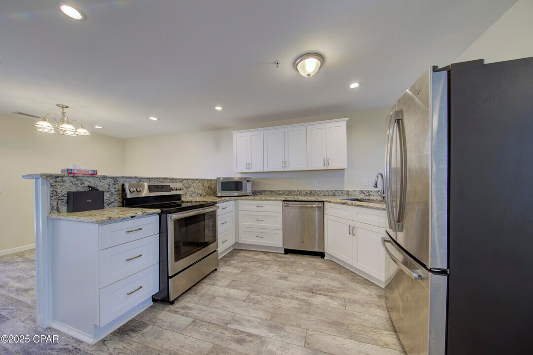 2502 US-98 in Mexico Beach, FL - Building Photo