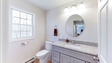 107 Stafford Rd in Wales, MA - Building Photo - Building Photo