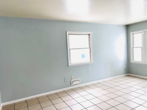 5930 N 69th St in Milwaukee, WI - Building Photo - Building Photo