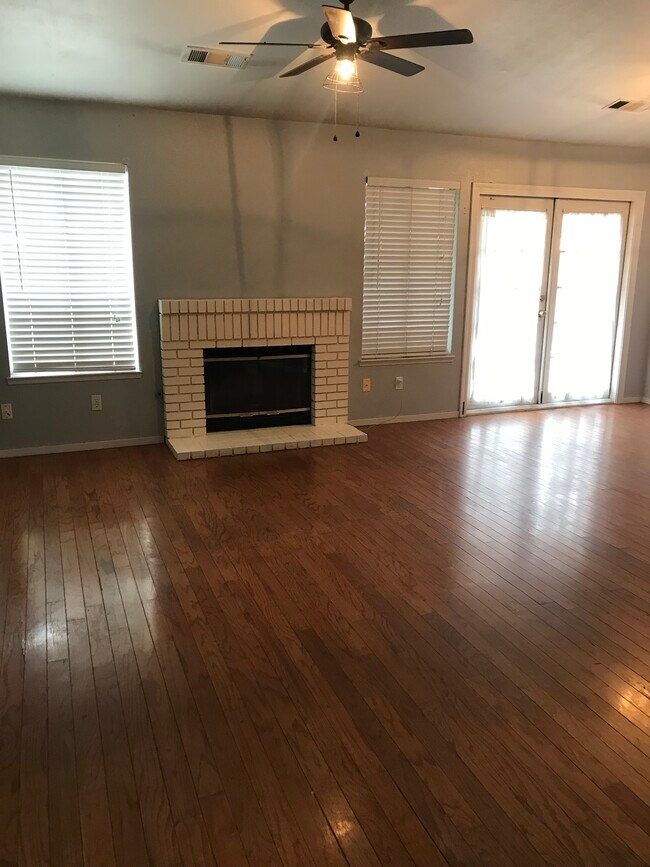 797 Fenmore Ct Rentals in Lemoore, CA