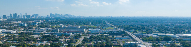 Apartamentos Alquiler en West Little River, FL