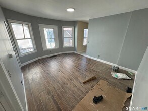 107 Fremont St in Bridgeport, CT - Building Photo - Building Photo