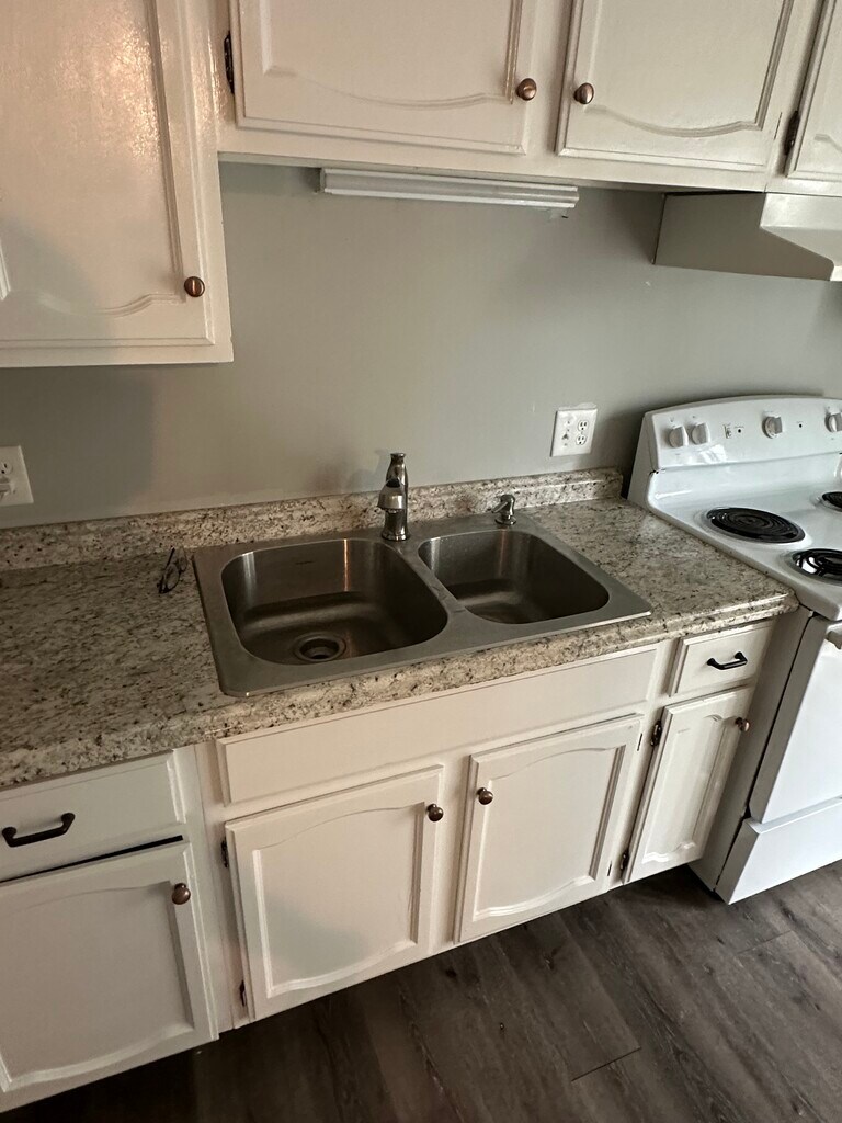 505 Lee St Rentals in Hampton, VA