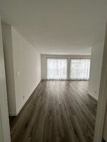 815 Crenshaw Blvd in Los Angeles, CA - Building Photo