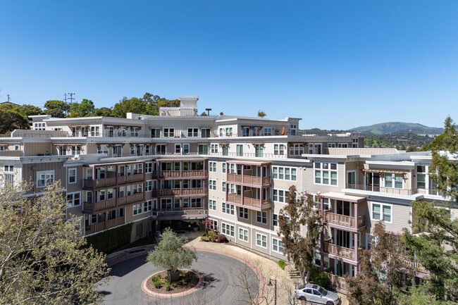 33 North Apartments