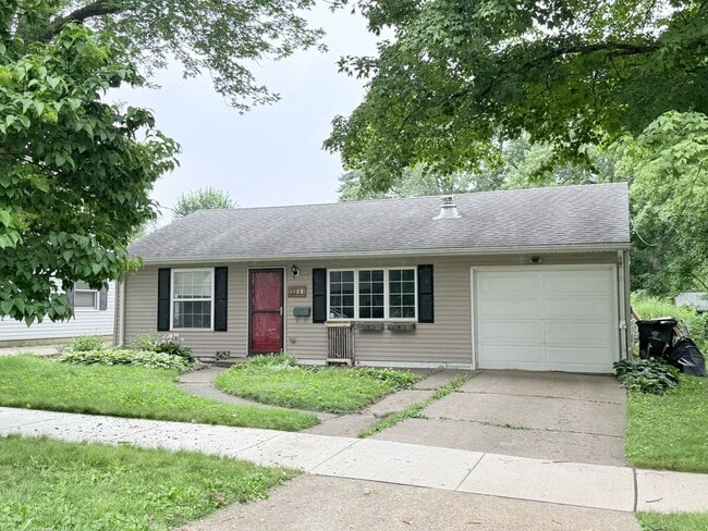 property at 1128 Colton Ave
