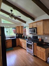 133 Puhili St in Hilo, HI - Building Photo - Building Photo