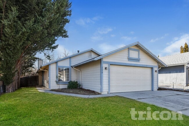 6450 Enchanted Valley Dr in Reno, NV - Building Photo - Building Photo