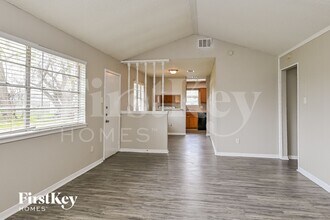 4927 Kilkenny Dr in Houston, TX - Building Photo - Building Photo