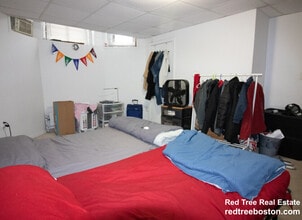 238 Hemenway St, Unit B6 in Boston, MA - Foto de edificio - Building Photo