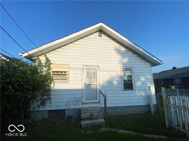 4205 E 14th St in Indianapolis, IN - Building Photo - Building Photo