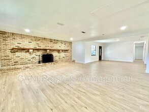 2517 Royal Palm Dr in Edgewater, FL - Building Photo - Building Photo
