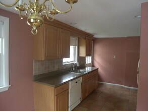 88 North St, Unit 1 in Medford, MA - Foto de edificio - Building Photo