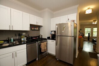 2129 N Fremont St, Unit J03P in Chicago, IL - Building Photo - Building Photo