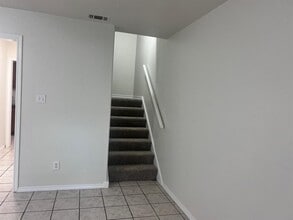 306 Anderson St in Smithville, TX - Building Photo - Building Photo