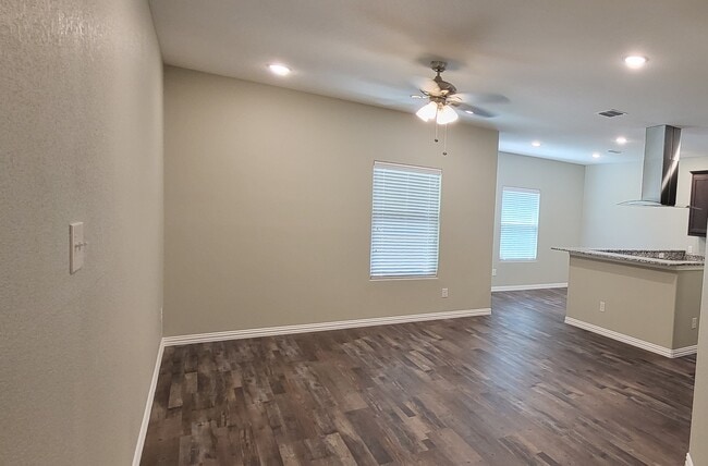 505 N Sparks St in Alvarado, TX - Building Photo - Building Photo