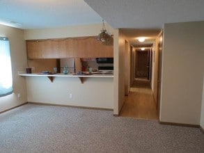 457 N Front St-Unit -APT 202 in North Liberty, IA - Building Photo - Building Photo
