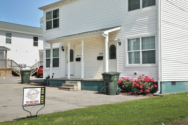 property at 409A Oxford St