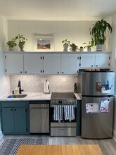 524 14th St SE, Unit 1 in Washington, DC - Building Photo - Building Photo